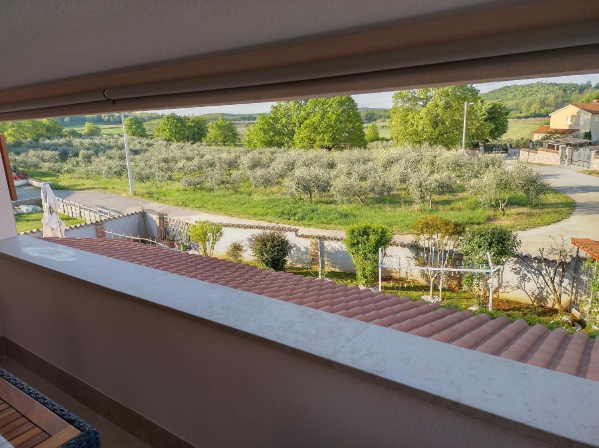 Apartmani Bernarda Πόρετς Εξωτερικό φωτογραφία