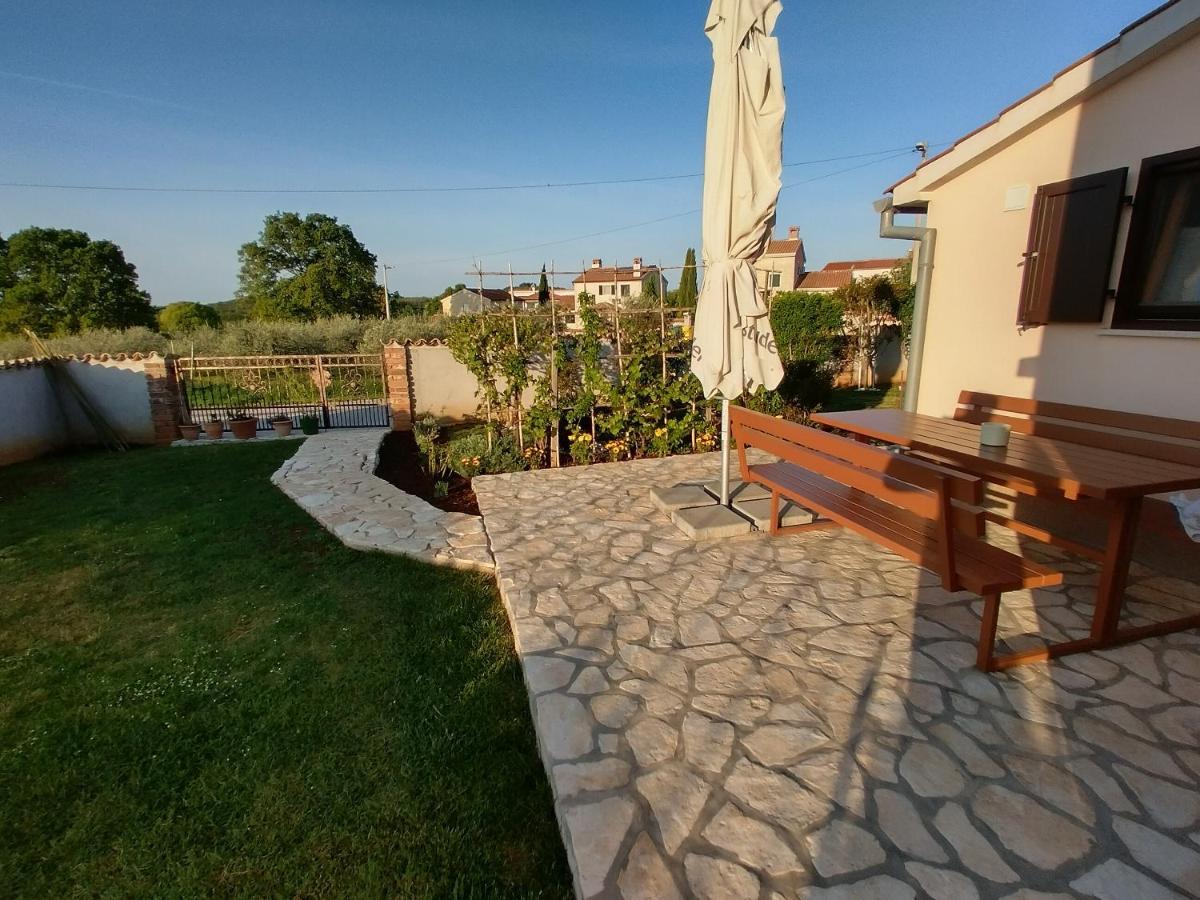 Apartmani Bernarda Πόρετς Εξωτερικό φωτογραφία