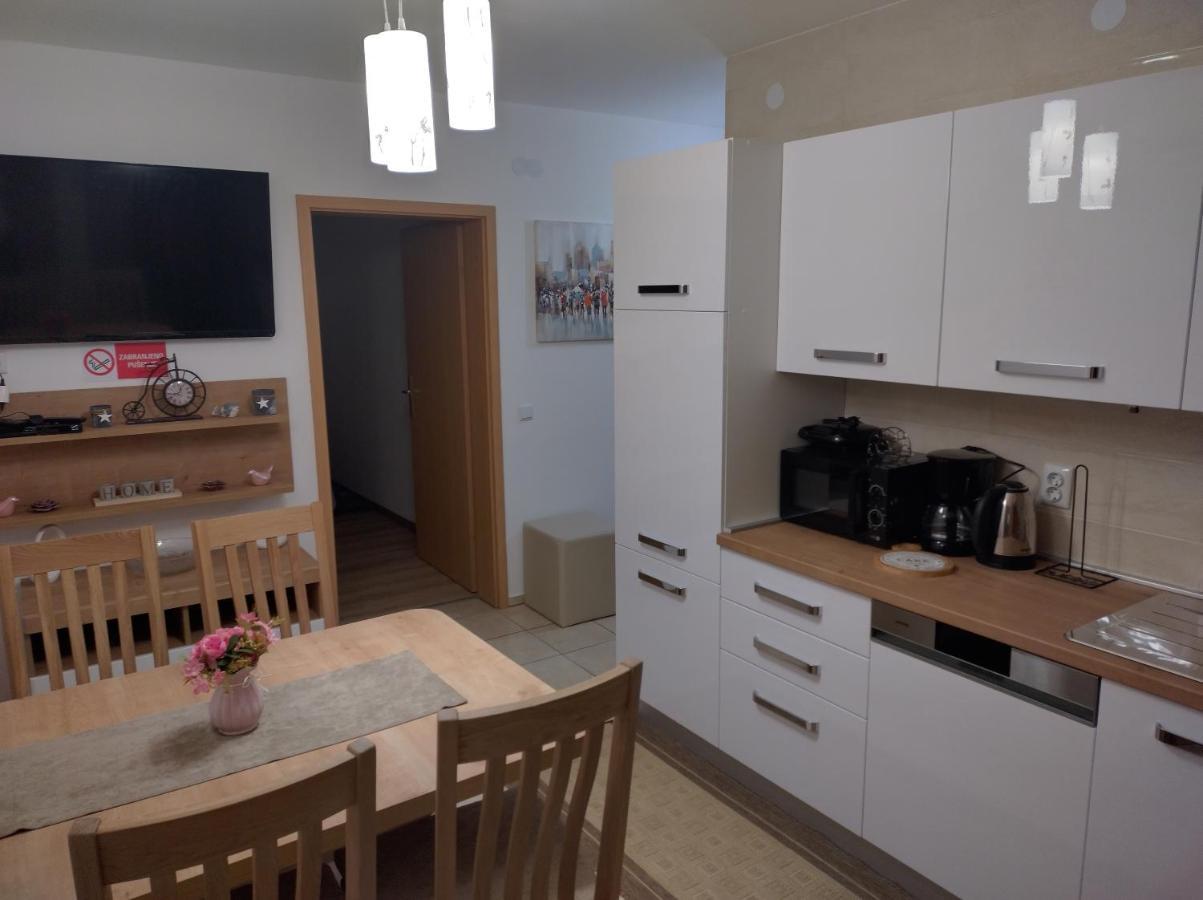 Apartmani Bernarda Πόρετς Εξωτερικό φωτογραφία