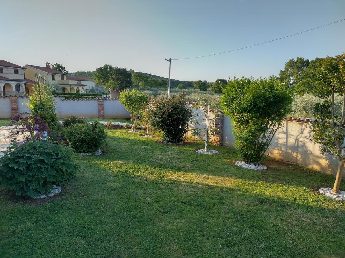 Apartmani Bernarda Πόρετς Εξωτερικό φωτογραφία