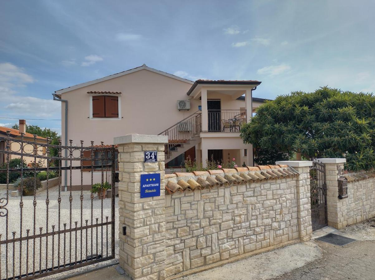 Apartmani Bernarda Πόρετς Εξωτερικό φωτογραφία