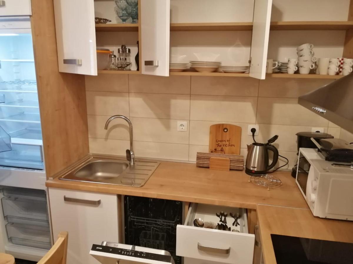 Apartmani Bernarda Πόρετς Εξωτερικό φωτογραφία