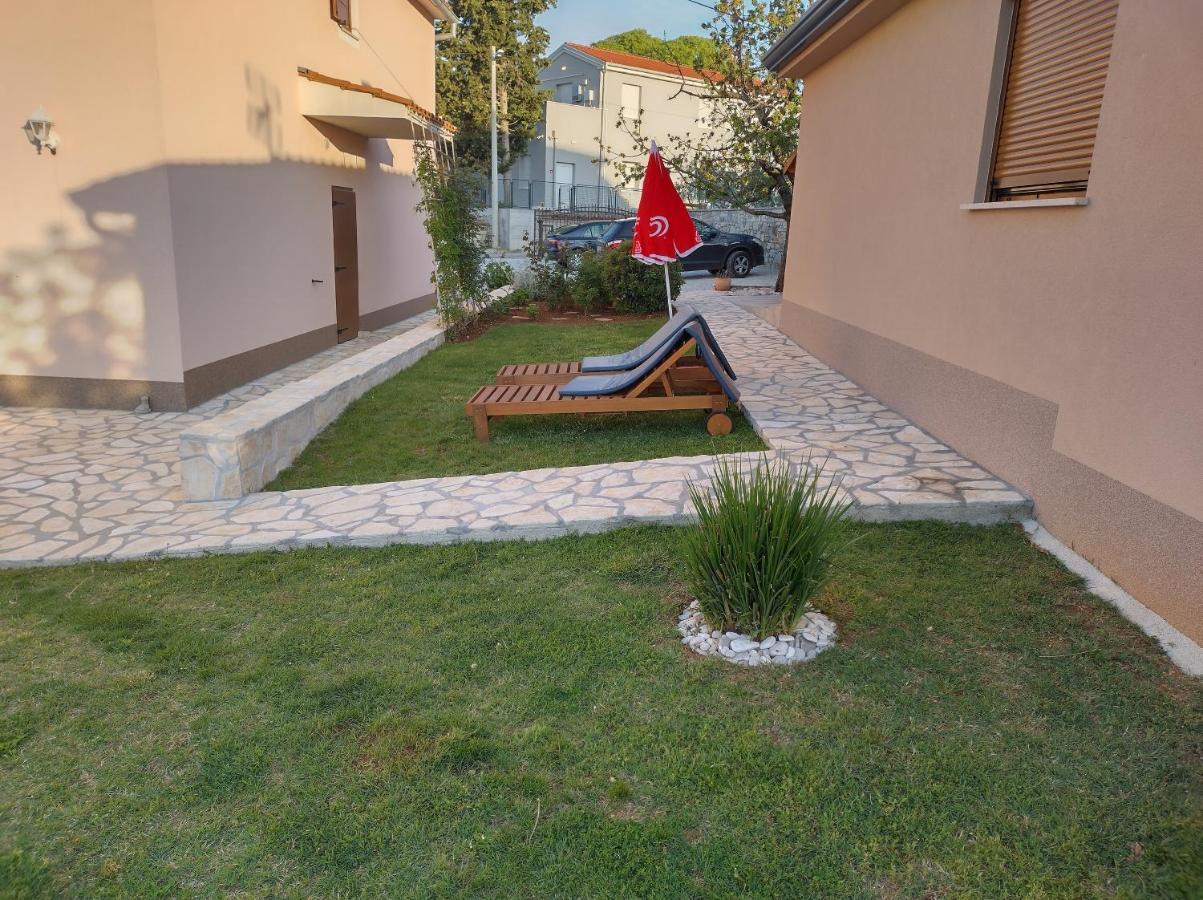 Apartmani Bernarda Πόρετς Εξωτερικό φωτογραφία