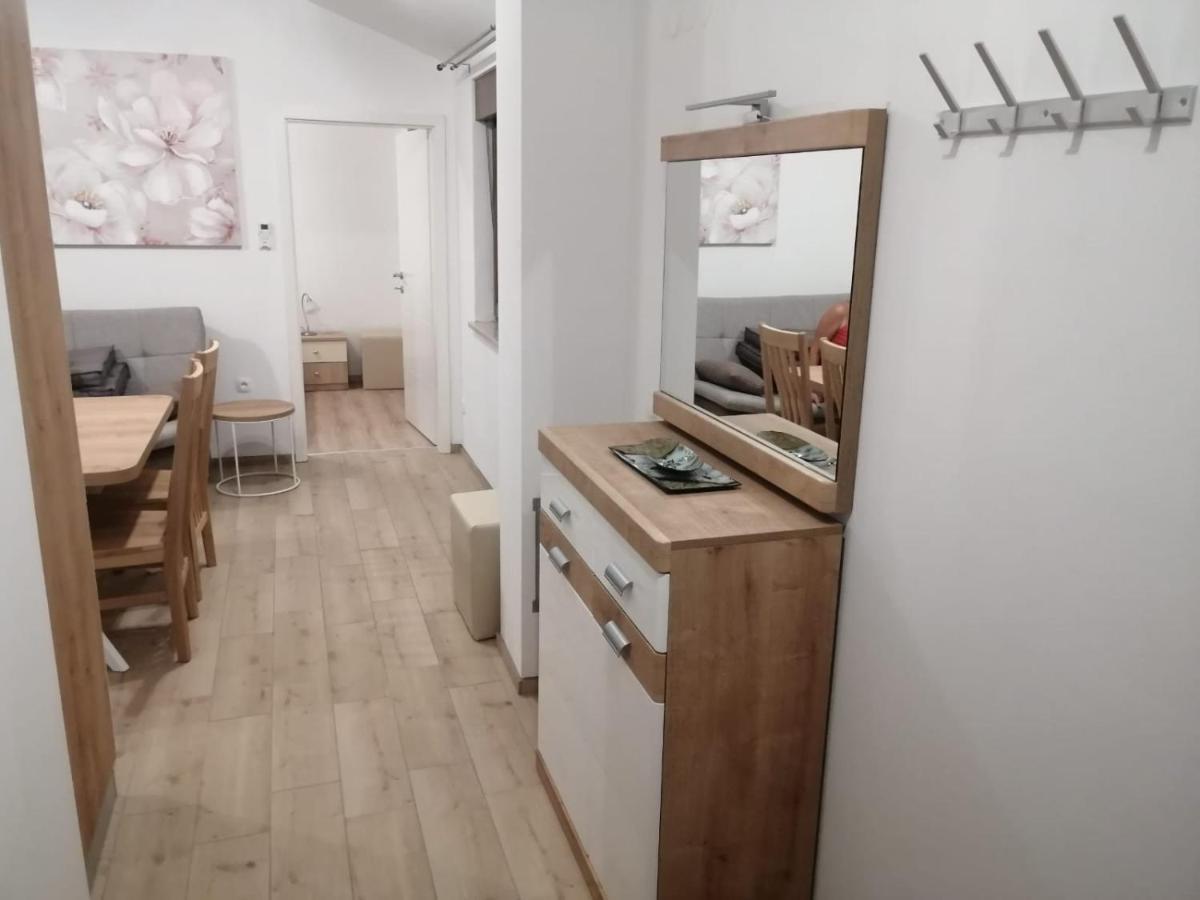 Apartmani Bernarda Πόρετς Εξωτερικό φωτογραφία
